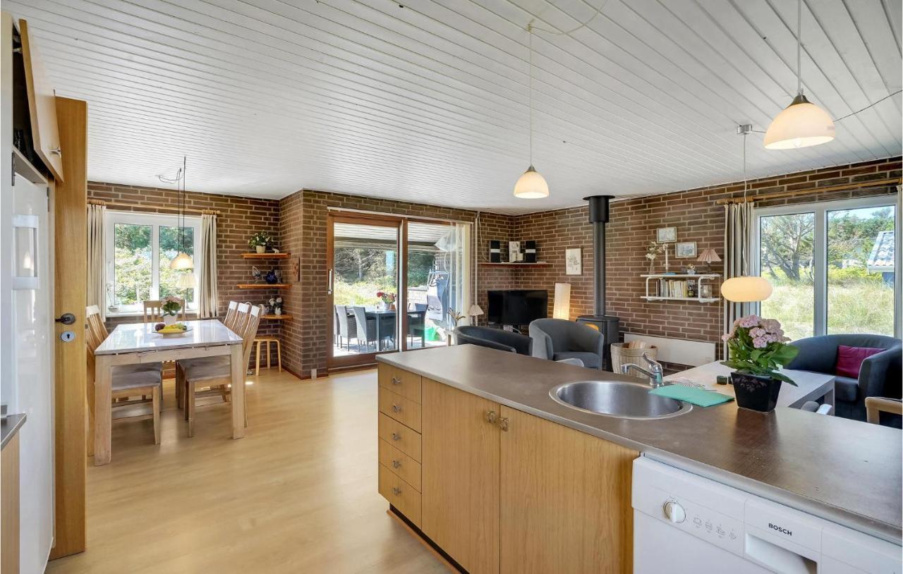 Cozy Home In Thisted With Wifi Klitmøller Екстериор снимка