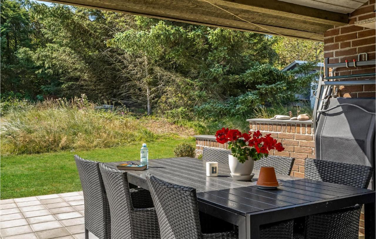 Cozy Home In Thisted With Wifi Klitmøller Екстериор снимка