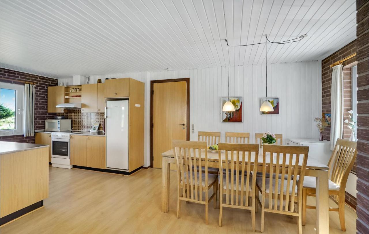Cozy Home In Thisted With Wifi Klitmøller Екстериор снимка